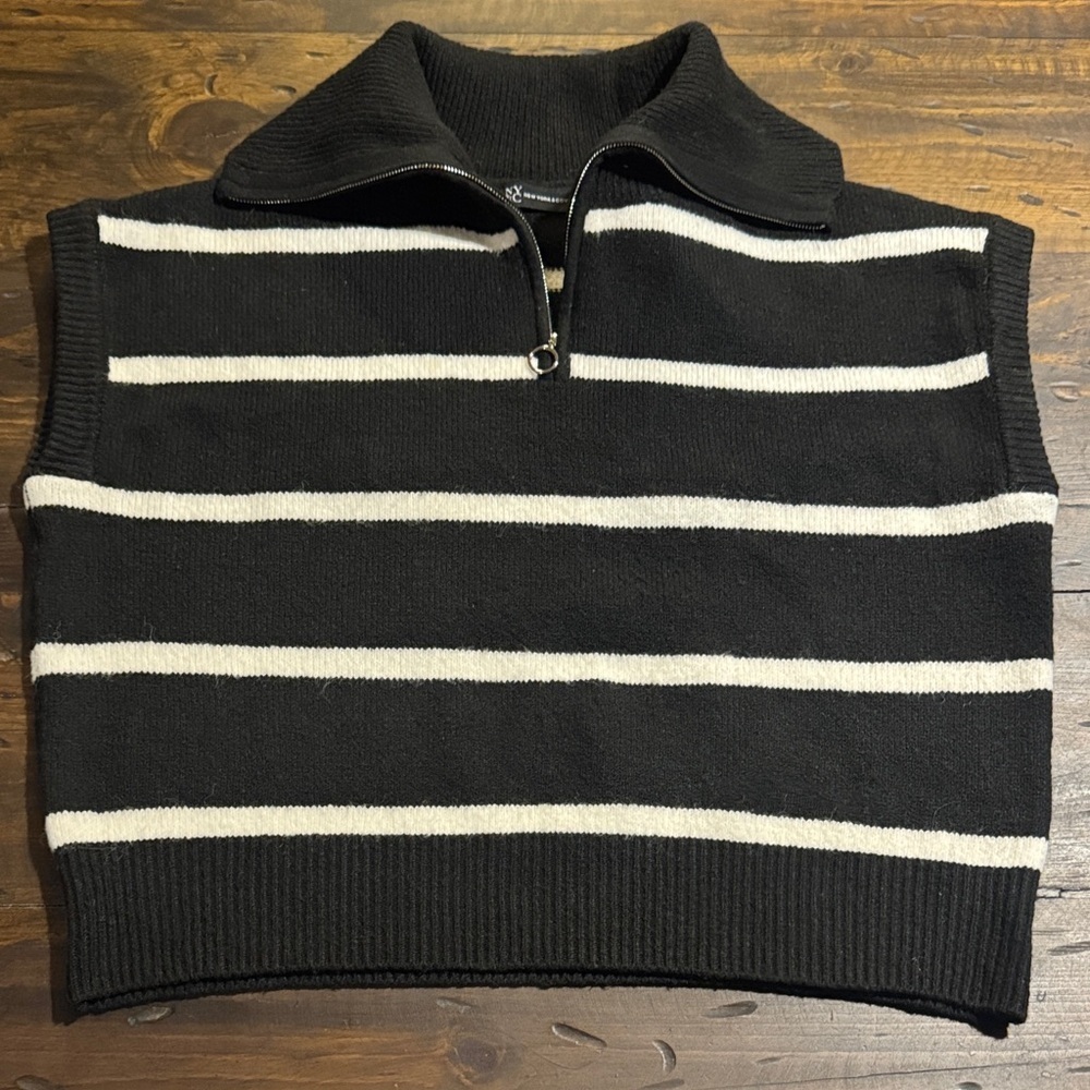 New York & Company Black and White Striped Zip-Up Sweater Vest